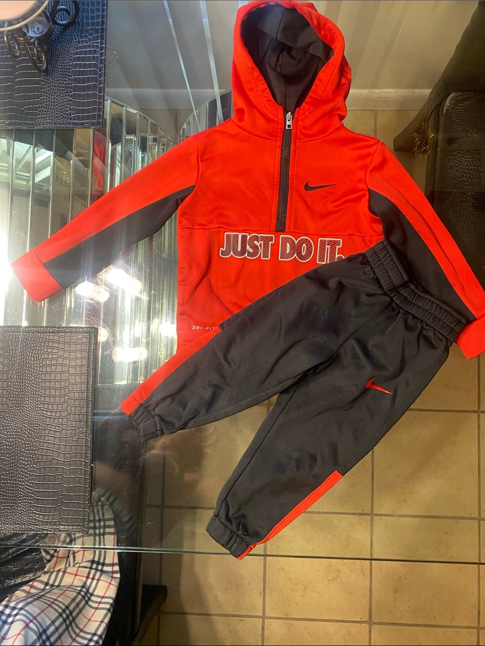 Nike Red and Black 'Just Do It' Hooded Sweatshirt & Joggers Set
